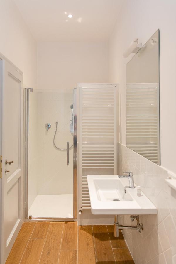 פירנצה Comfy Apartment Near Fortezza Da Basso מראה חיצוני תמונה